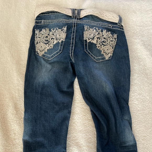 Jean capris - Picture 2 of 3